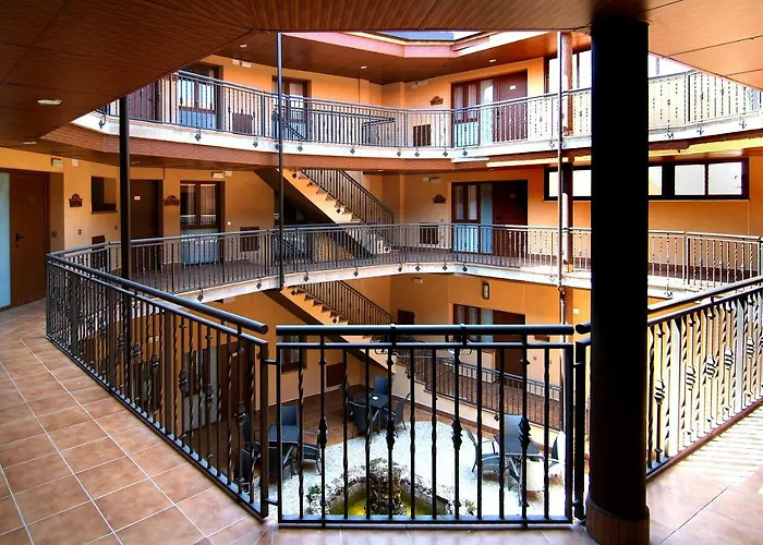 Apartahotel La Corrala 3*